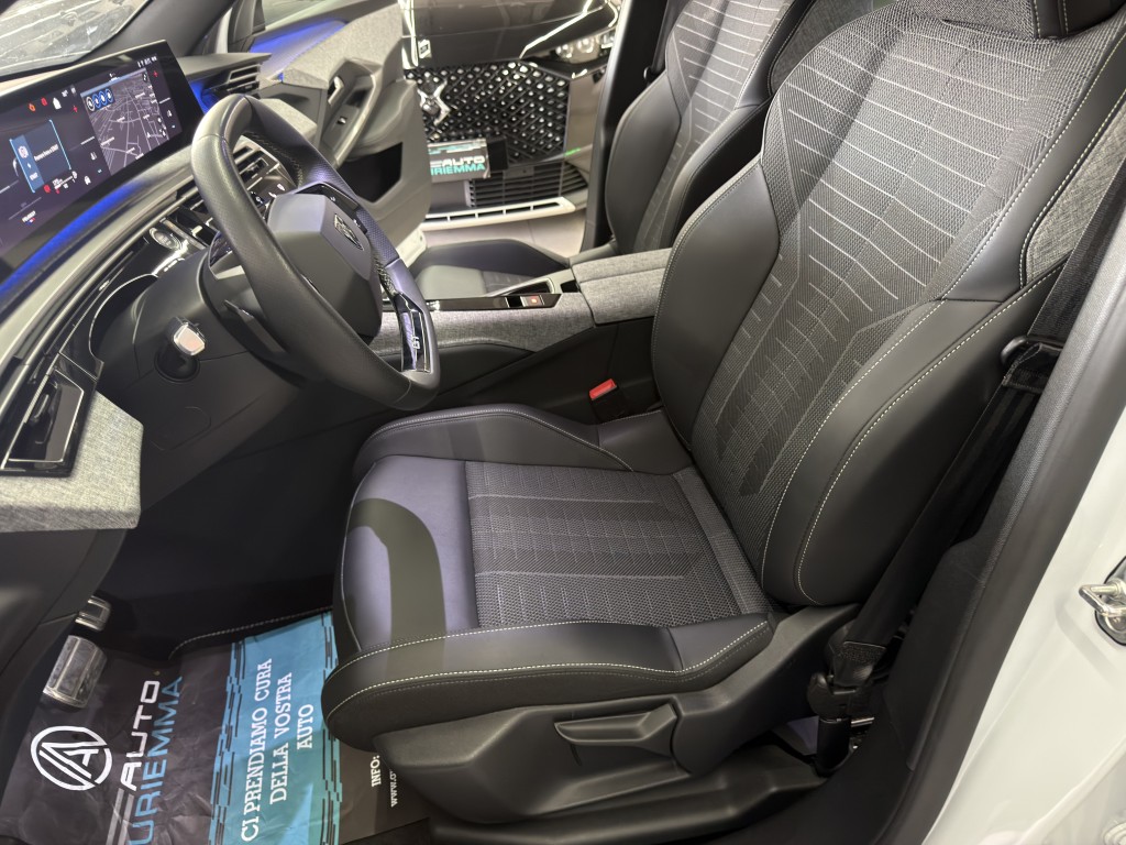 PEUGEOT 3008 1200 HYBRID 145 CV GT